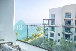 Beach Resort Address Luxury 2BR with Maid Sea View