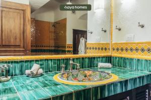 Ocean view 3Br Condo-Balcony-Beach-Pool - 812