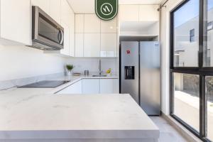 Chic 2BR House - Pedregal - Private Rooftop - Pool