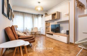 MyHouseSpain - Piso amplio en el centro de Gijón