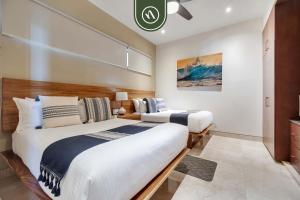 Oceanview 3 BR Condo - Pool - View of the Desert