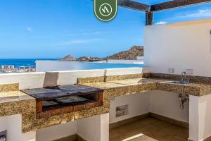 Amazing 2BR Condo with Rooftop pool - BBQ