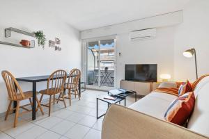 Queen Garden V, Charmant 2 pièces centre ville, AC, vue mer