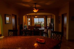 Las Mañanitas LM F4404