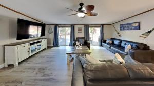 Put-in-Bay Island Club #102