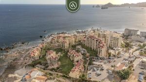 Beachfront Condo with Amazing View to the Sea