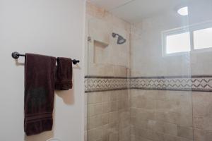 Las Mañanitas LM C208