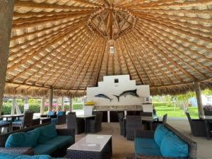 Peninsula PEN V1 208