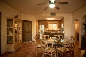 Las Mañanitas LM C208