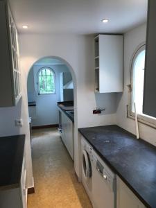 Maison charmante, pied dans leau