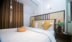 The Living Villa