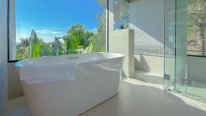 The Salin Seaview Villas