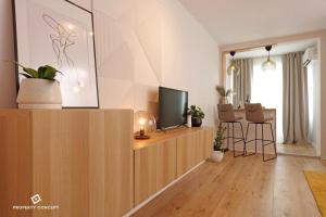 Wellcome Studio Next to Metro Station
