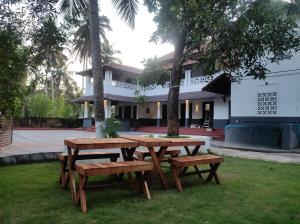 Traditional 4 Bedroom Villa - Sukun Heritage