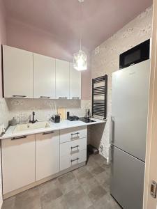 TBILI BED Apartments, Tours and Airport Pickup