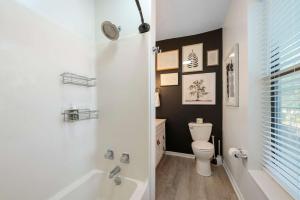 The Luxe Pearl Residences 870-5