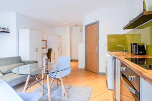Princess Lofts 1 - 1 Bedroom Studio - Swansea