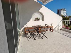 Brand new sea view walking distance to the sea 200m