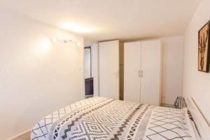 Colmar City Center 2BR 2BA