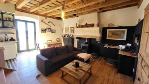 Mimi Fanguet's House 1696