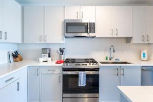 Luxury Apartment in Stamford - Gym & Pool Access