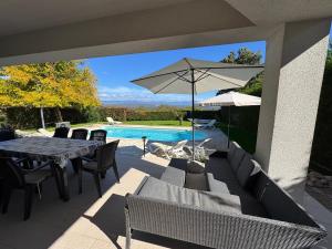 Villa ISA 4 bedrooms, 4 bathrooms, sauna, jacuzzi, panoramic view