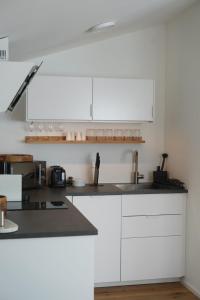 Quiet design apartment with free parking