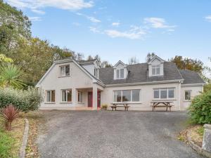 5 Bed in Mountcharles oc-ii11344