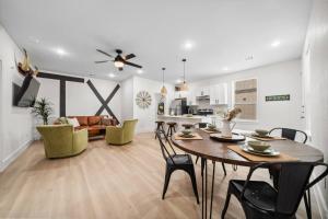 Gated Parking, Near Downtown, Museums, Bayou Trail