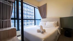 8 Mossaz skypool 5mins to 1U and Ikea atEmpire City by Light House