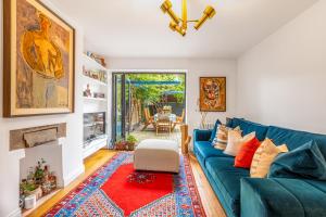 Urban Oasis Chic 1BR Flat with Spacious Garden