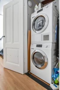 Beautiful house by the sea on A-location