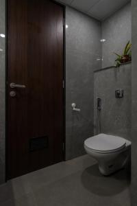 Studio Sama I Curated Studio Apartment with Sunrise View