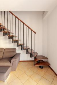 Lago di Monate Apartment