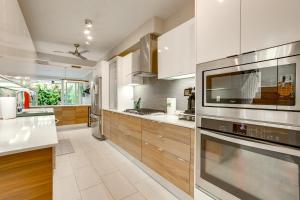 Remote-Work Friendly Houston Home with Garden!