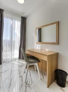 Bright & Modern 2-Bedroom Apartment - by HostMT