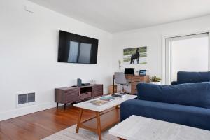 Lovely Laguna Oceanside Gem!