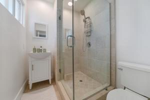 Lovely Laguna Oceanside Gem!