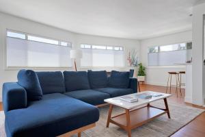 Lovely Laguna Oceanside Gem!