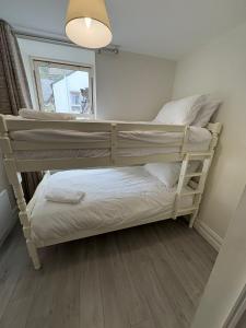 Unit 5 Stunning Oceanview Apartment