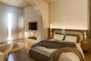 Tholaria Boutique Hotel