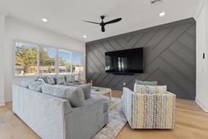 NEW Casa Cielo - Gorgeous Newly Built Tampa Home