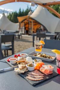 Under Canvas White Mountains