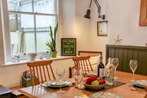 2 Bed in Fowey oc-p00638