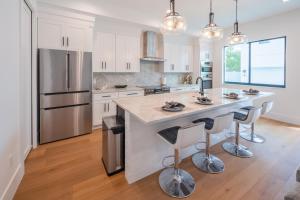 2440 Arlington Park Luxury House