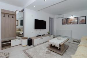 Premium Central Apartments - cu jacuzzi, terasa incalzita, parcare