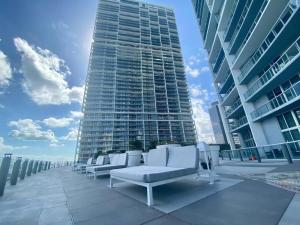 GORGEOUS VIEWS Luxury Miami Brickell Pool Gym Spa