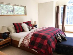 Large 3 Bedrooms Outdoor Seating