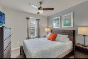 Solterra Stunning 5BR Home Pool Sunset Views