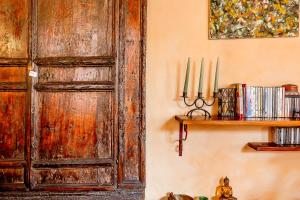 Charming Bright Colosseum apartment